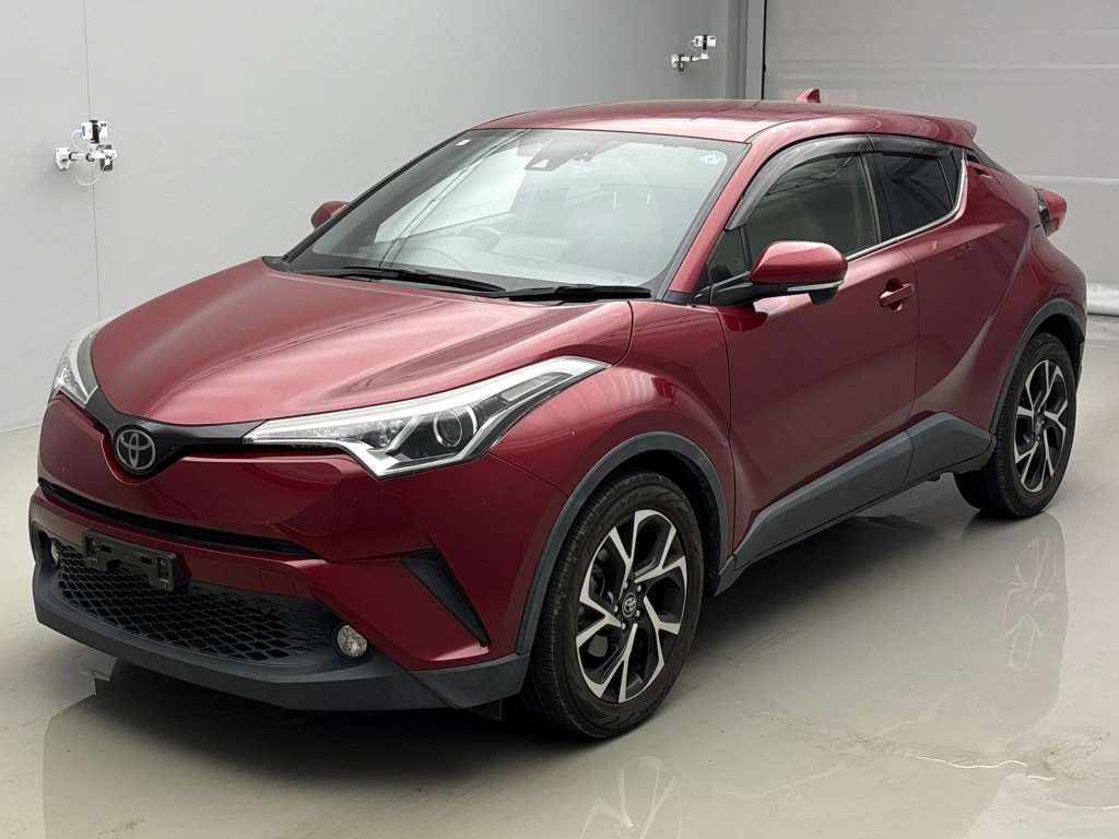 2018 Toyota C-HR G-T 4WD Japan auction vehicle