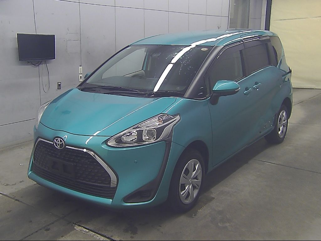 2018 Toyota Sienta 4WD G auction photo 4