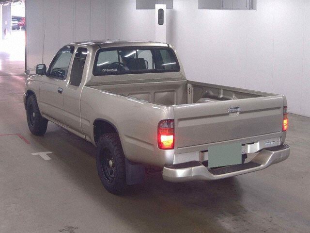 2003 Toyota ハイラックススポーツピックアップ Extra Cab auction photo 2