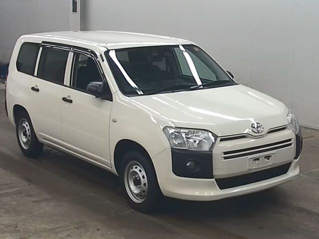 Japan Auction Vehicles 5 2023 Toyota Probox G 4WD auction photo