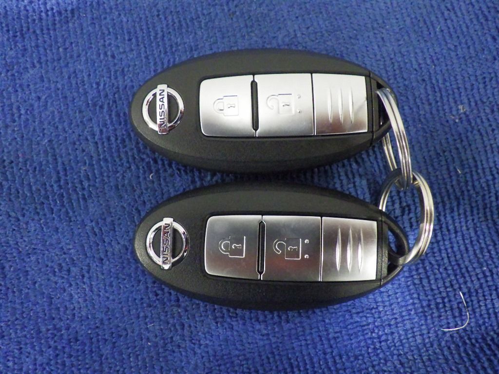 2017 Nissan ノート HB e-POWER X auction photo 12