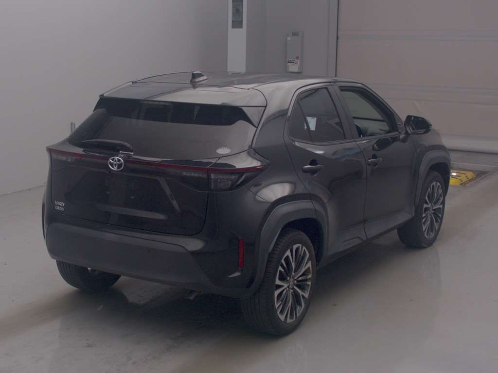 2021 Toyota Yaris Cross Z auction photo 2