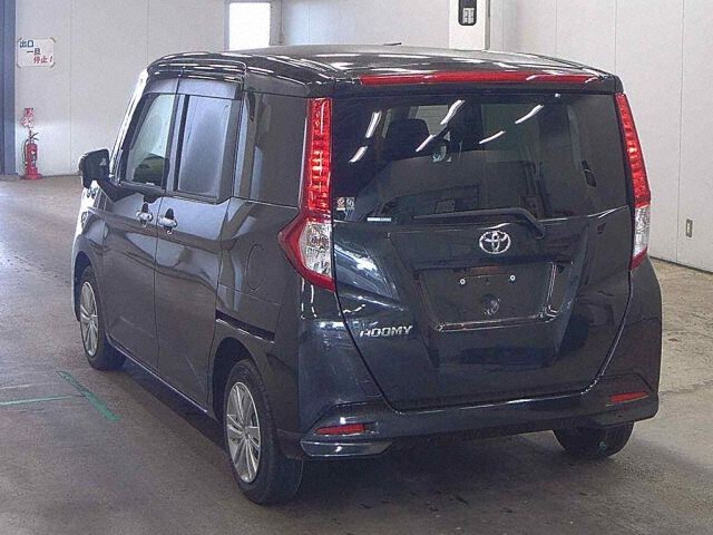 2023 Toyota Roomy G auction photo 2