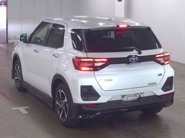 2025 Toyota Raize ハイブリッドZ auction photo 2