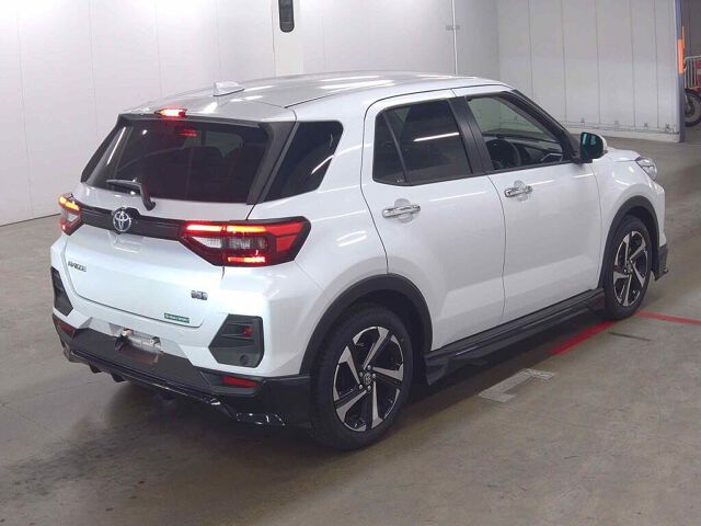 2025 Toyota Raize ハイブリッドZ auction photo 5