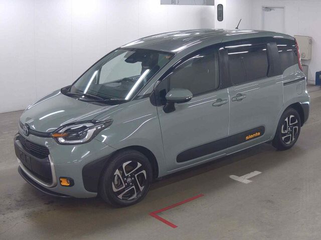 2024 Toyota Sienta Hybrid Z auction photo 4