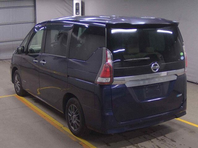2017 Nissan Serena X auction photo 2