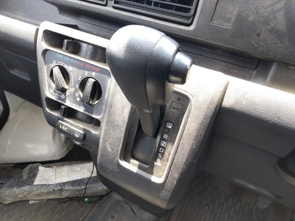 2022 Daihatsu ハイゼット カーゴ auction photo 12