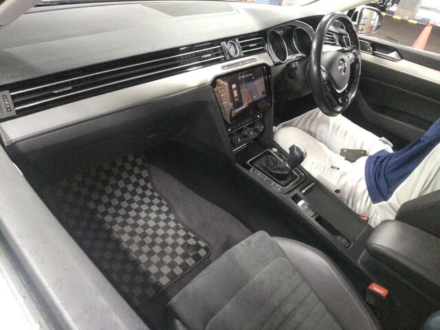 2018 Volkswagen パサート TDI Elegance Line auction photo 3