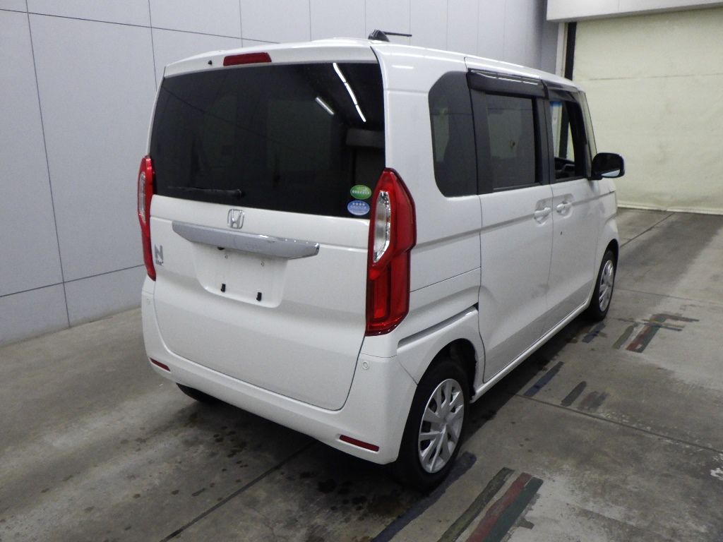2019 Honda N-BOX 4WD G Lホンダセンシング auction photo 2