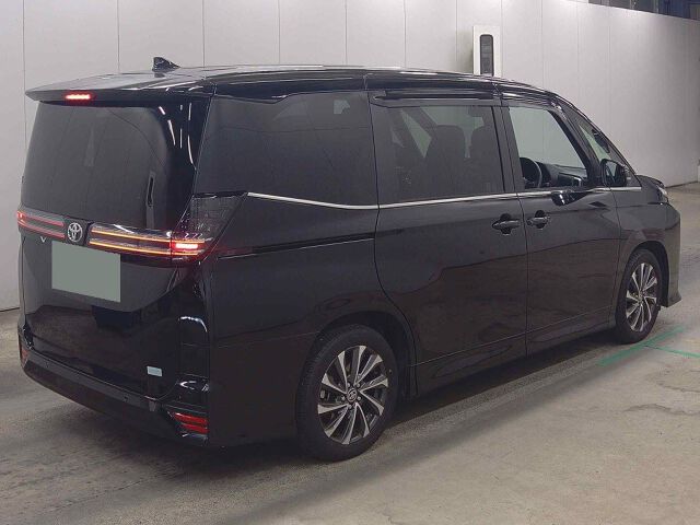 2024 Toyota Voxy S-Z auction photo 5