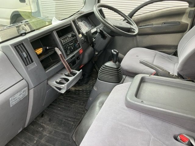 2009 Isuzu Elf アルミバン PG auction photo 4