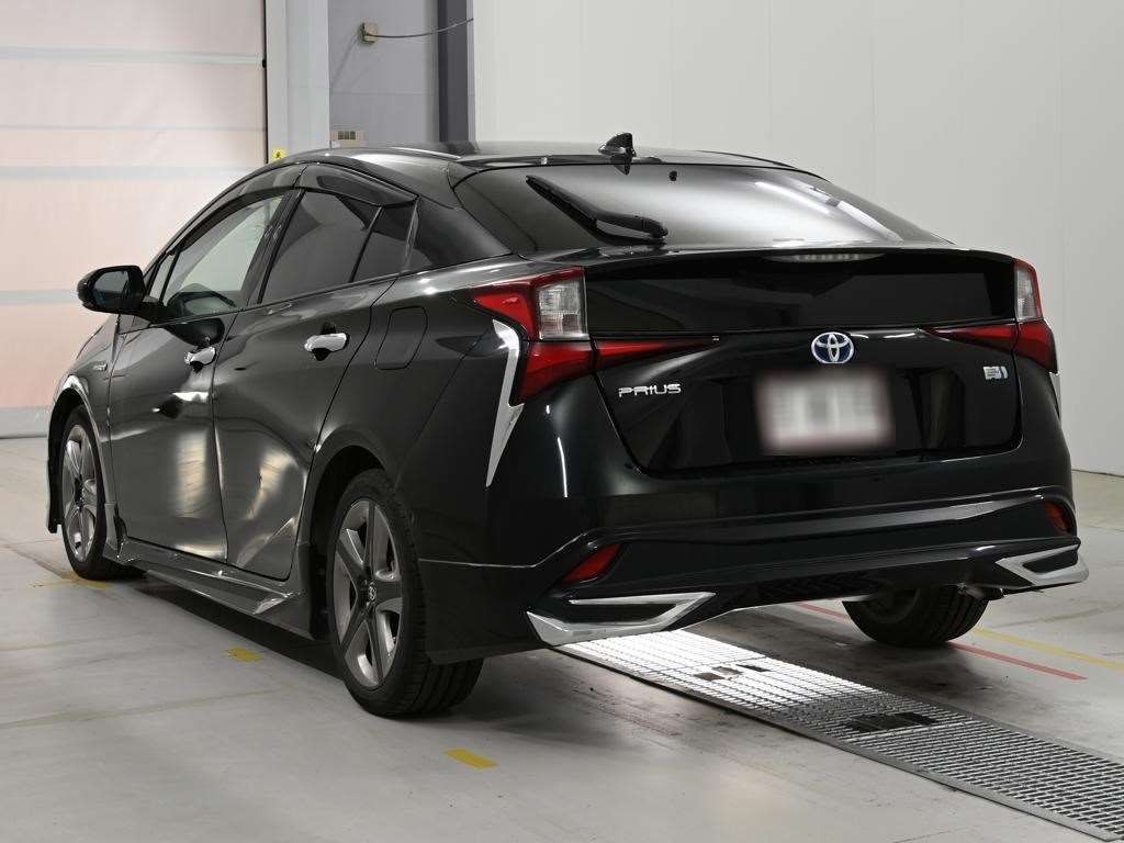 2019 Toyota Prius Aツーリングセレクション auction photo 6
