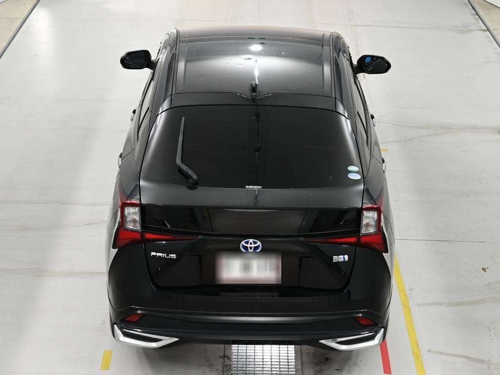 2019 Toyota Prius Aツーリングセレクション auction photo 8