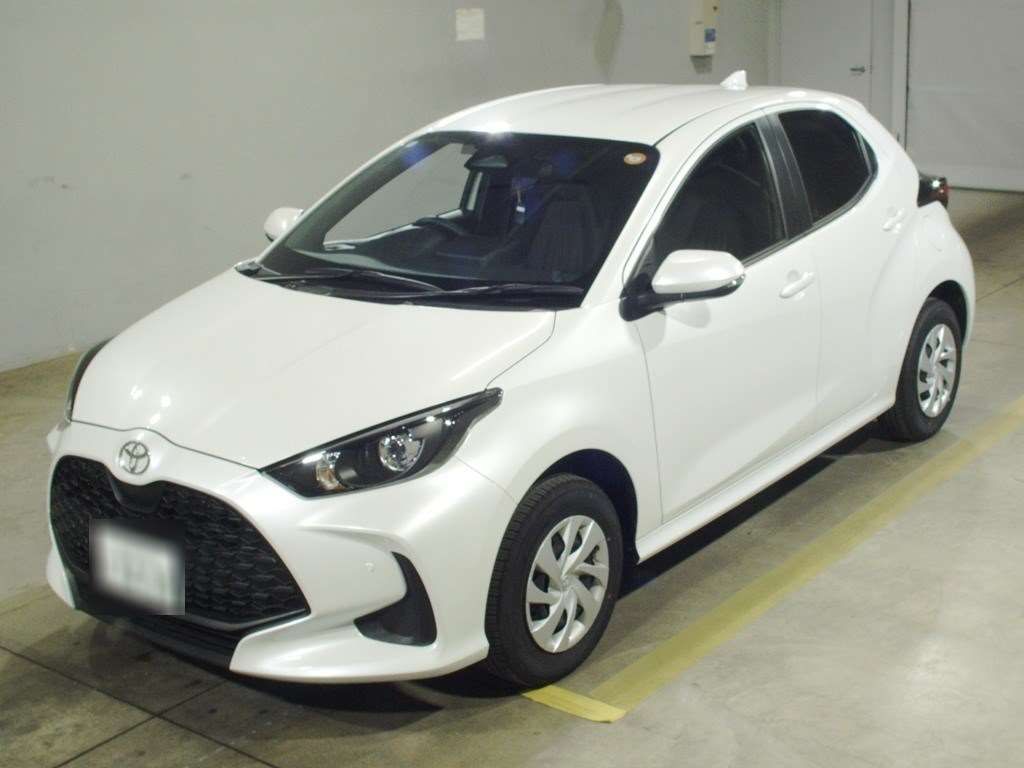 2025 Toyota Yaris X ナビレディパッケージ 4WD Japan auction vehicle