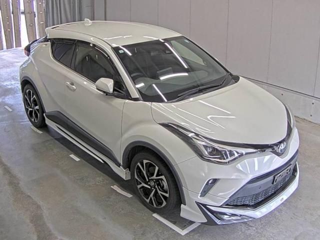 Japan Auction Vehicles 11 2021 Toyota C-HR G auction photo