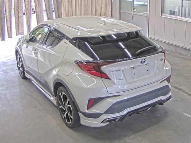 2021 Toyota C-HR G auction photo 2