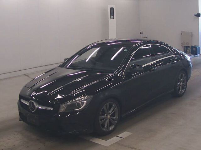 2013 Mercedes-Benz CLA-Class CLA180 auction photo 4