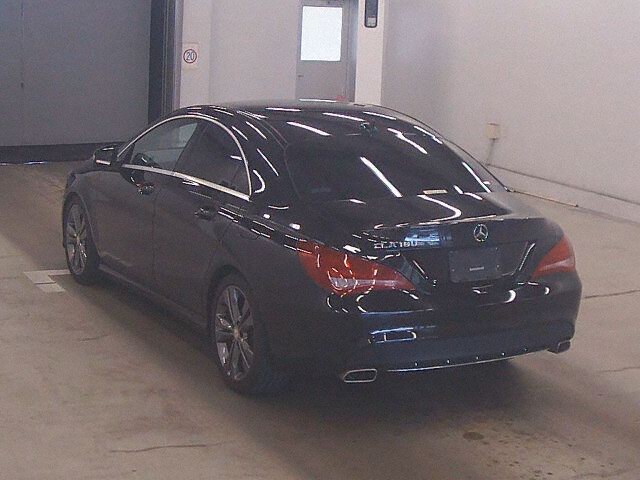 2013 Mercedes-Benz CLA-Class CLA180 auction photo 2