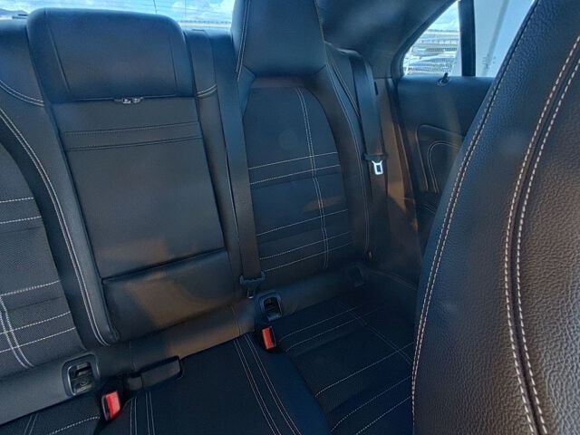 2013 Mercedes-Benz CLA-Class CLA180 auction photo 6
