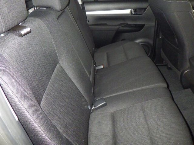 2023 Toyota Hilux Z 4WD auction photo 6