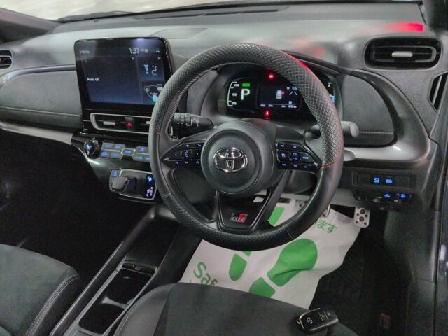 2025 Toyota Aqua GR Sport auction photo 3