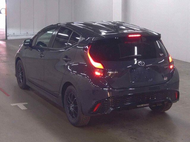 2025 Toyota Aqua GR Sport auction photo 2