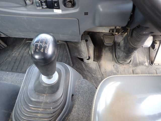2014 Isuzu Forward 2.55t crane equipped auction photo 13