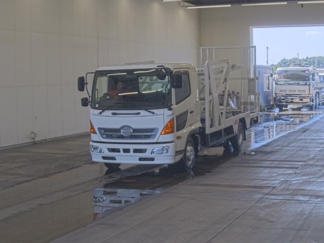 2016 Hino Ranger キャリアカー Japan auction vehicle