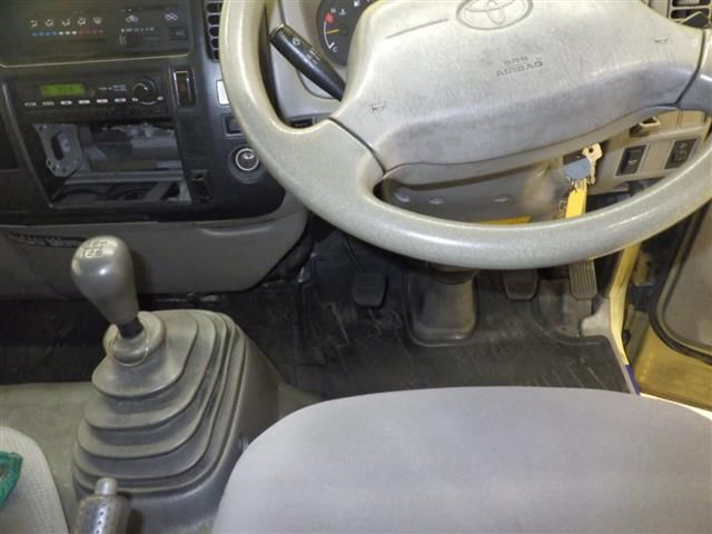 2009 Toyota Dyna バン auction photo 8