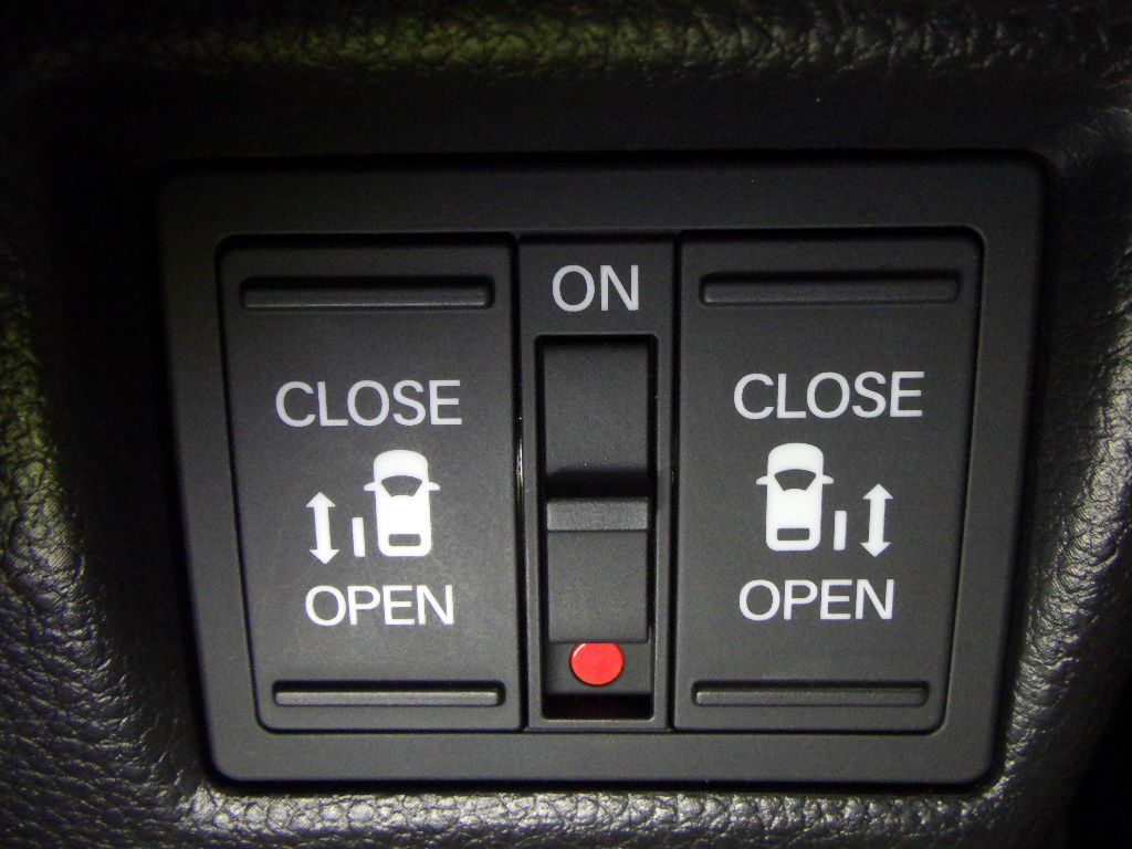 2021 Honda N-BOX カスタムL auction photo 13