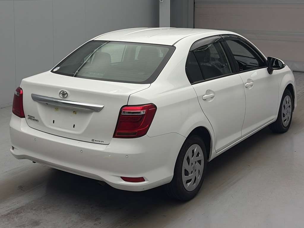 2021 Toyota Corolla Axio EX auction photo 2