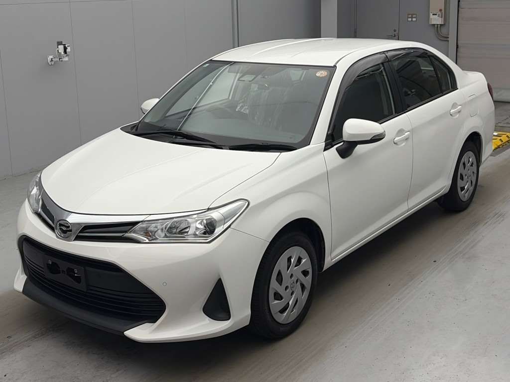 Japan Auction Vehicles 4 2021 Toyota Corolla Axio EX auction photo