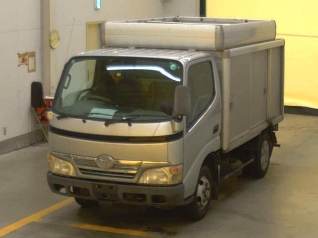 2008 Toyota Dyna バン Japan auction vehicle