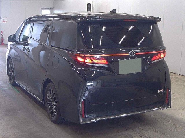 2024 Toyota Vellfire Z Premier auction photo 2