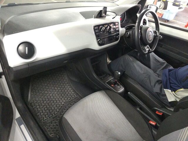 2013 Volkswagen アップ! ホワイトアップ! auction photo 3