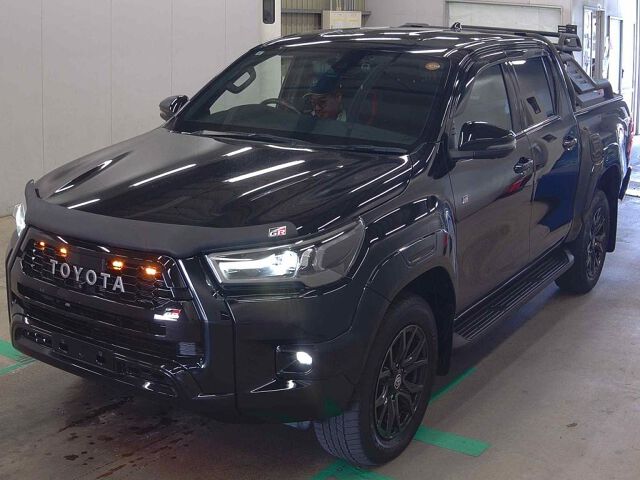 2023 Toyota Hilux Z GRスポーツ 4WD auction photo 4