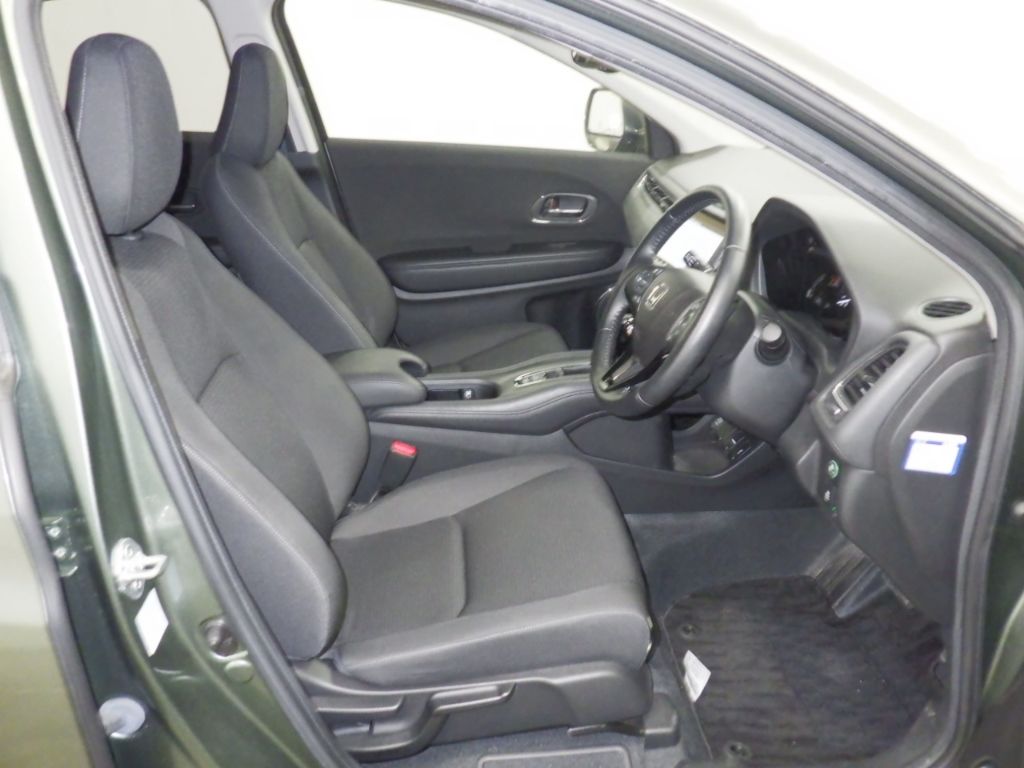 2021 Honda Vezel X Honda Sensing auction photo 6