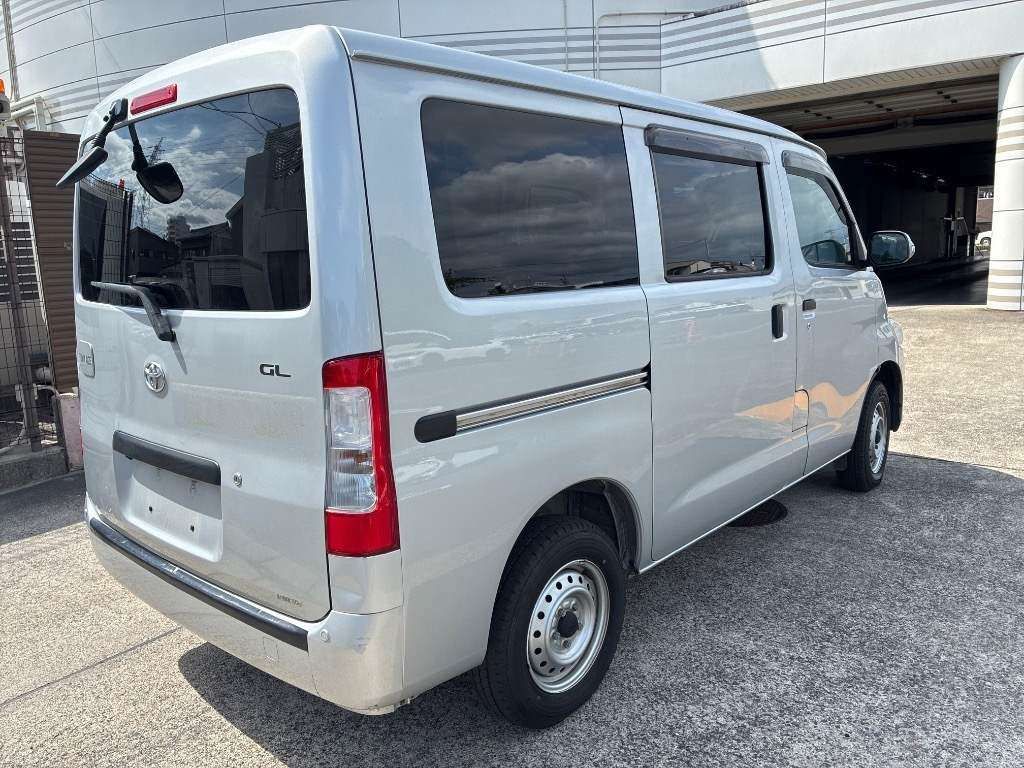 2021 Toyota TownAce Van GL auction photo 2