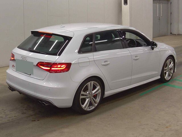 2016 Audi S3 Sportback 4WD auction photo 5