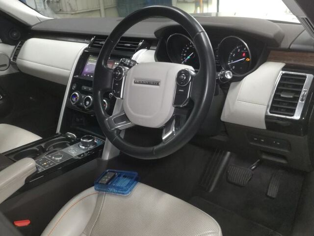 2017 Land Rover ディスカバリー HSE Luxury 4WD auction photo 3