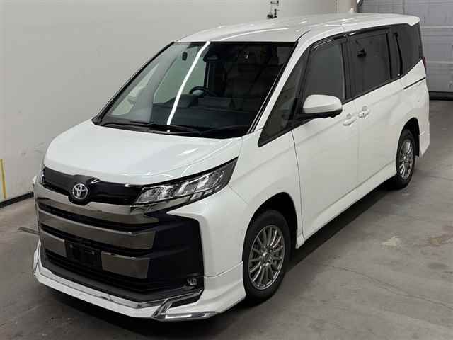 2022 Toyota Noah S-G auction photo 4