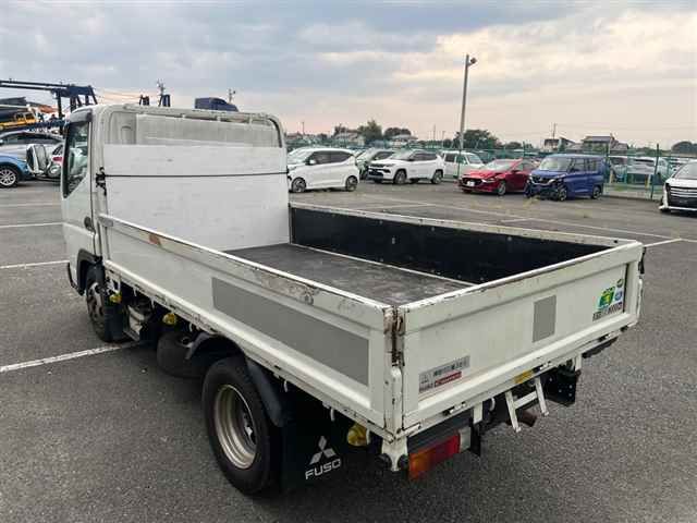 2020 Mitsubishi Fuso Canter auction photo 2