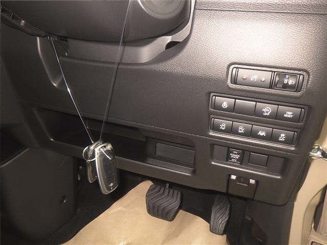 2026 Mitsubishi Delica Mini Gプレミアム auction photo 8
