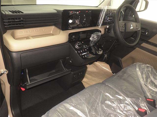 2026 Mitsubishi Delica Mini Gプレミアム auction photo 4