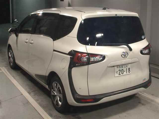 2019 Toyota Sienta G-Quero auction photo 2