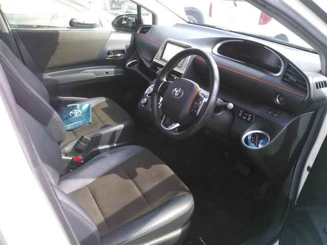 2019 Toyota Sienta G-Quero auction photo 3