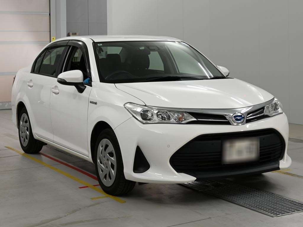 2020 Toyota Corolla Axio ハイブリッド auction photo 5