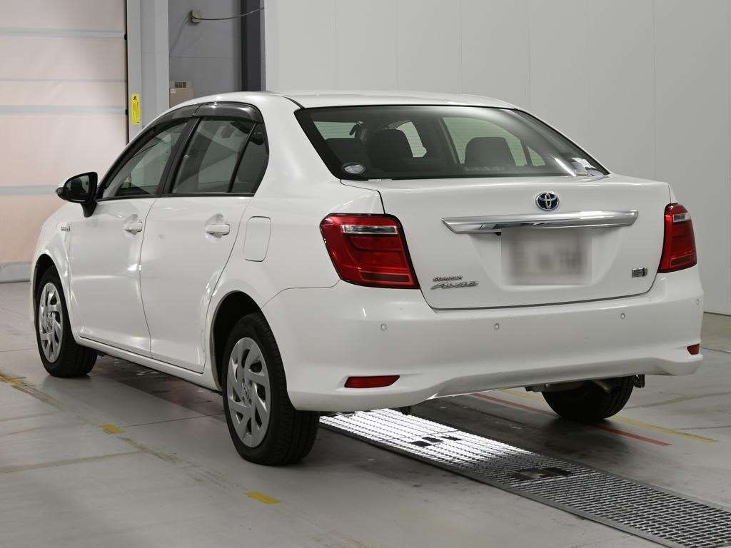 2020 Toyota Corolla Axio ハイブリッド auction photo 6