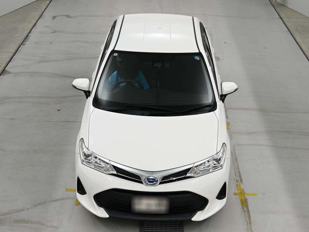 2020 Toyota Corolla Axio ハイブリッド auction photo 7